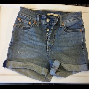 Levi’s wedgie short